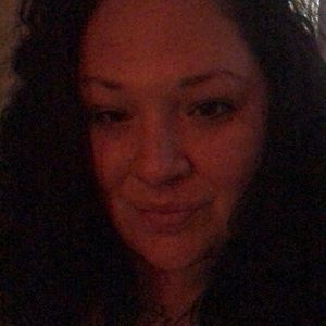 Meet your Posher, Cassandra